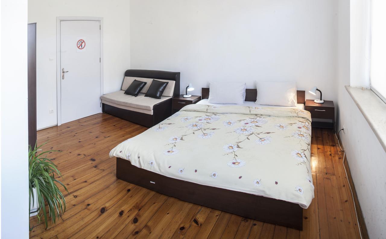 Sofia Central Guest Rooms Esterno foto